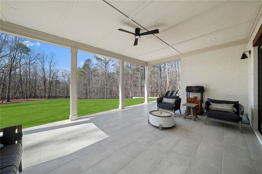 Exterior details and patio area of a home in , Alpharetta (Image 31).
