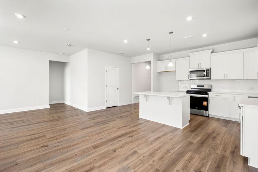 Image 28 of a home in Salem Bay.