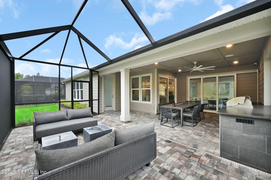 Exterior details and patio area of a home in , Jacksonville (Image 30).