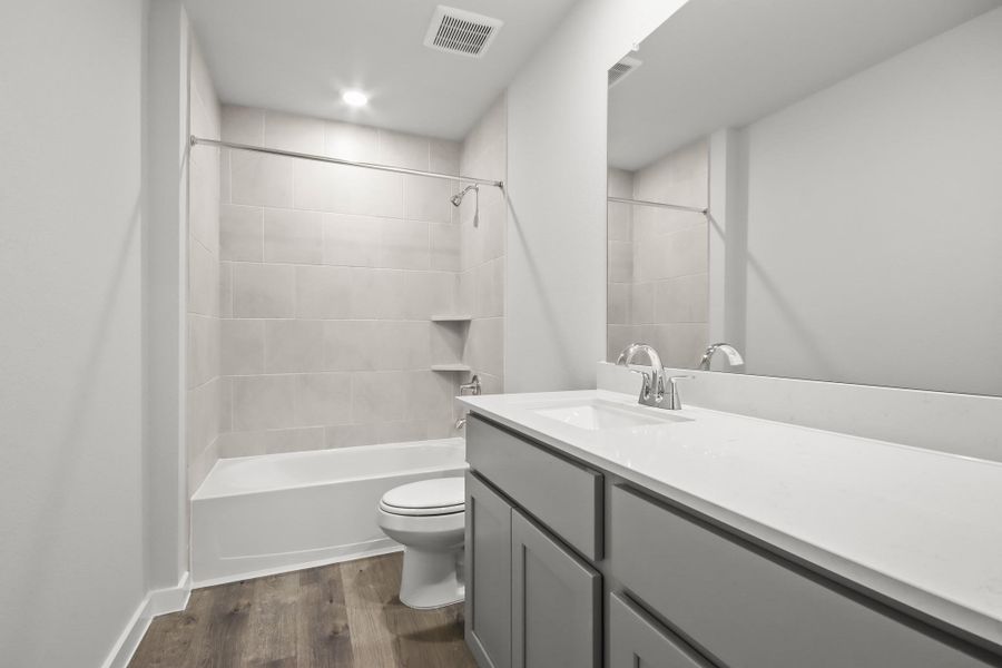 Furnished interior view inside a new home in Oakwood Ranch, Willis (Image 8).
