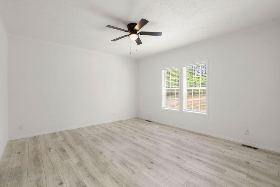 Spacious, unfurnished interior of a new home in , Cottageville (Image 24).