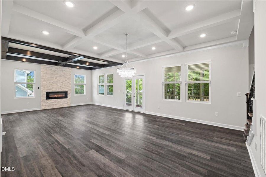 18-2101 Cheek Rd
