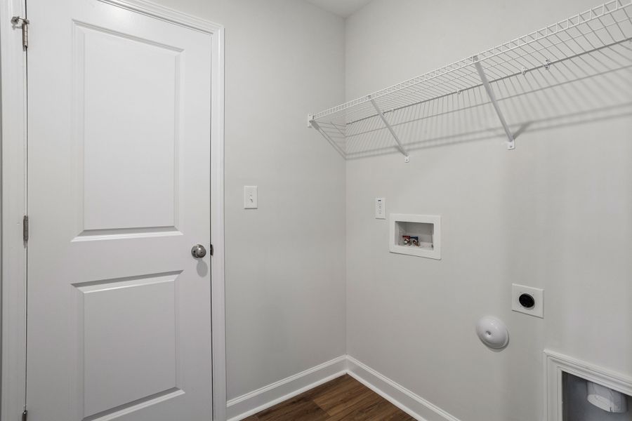 Spacious, unfurnished interior of a new home in Sweetbrier, Durham (Image 30).