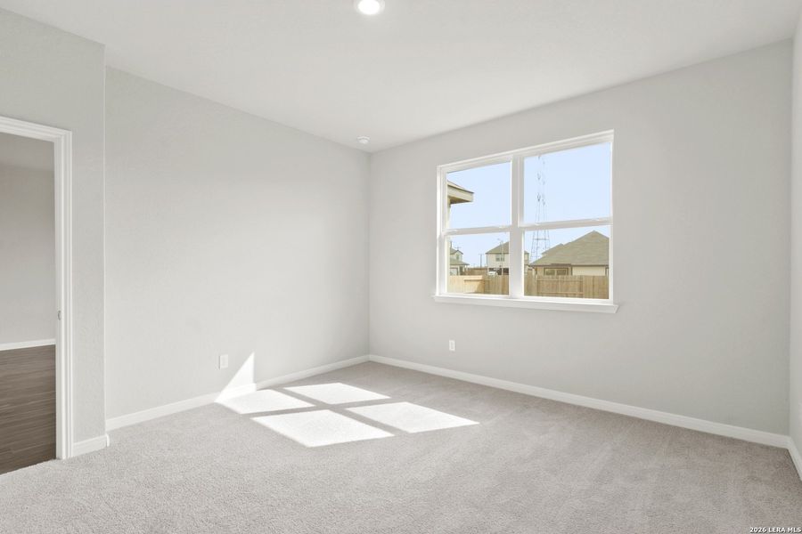 Spacious, unfurnished interior of a new home in Hickory Ridge, Elmendorf (Image 18).