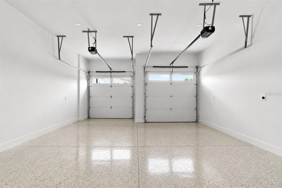 Spacious, unfurnished interior of a new home in , Tampa (Image 65).