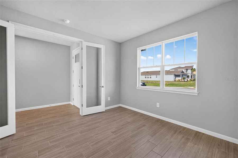 Spacious, unfurnished interior of a new home in Crosswind Ranch, Parrish (Image 23). Spacious, unfurnished interior of a new home in Crosswind Ranch, Parrish (Image 23).