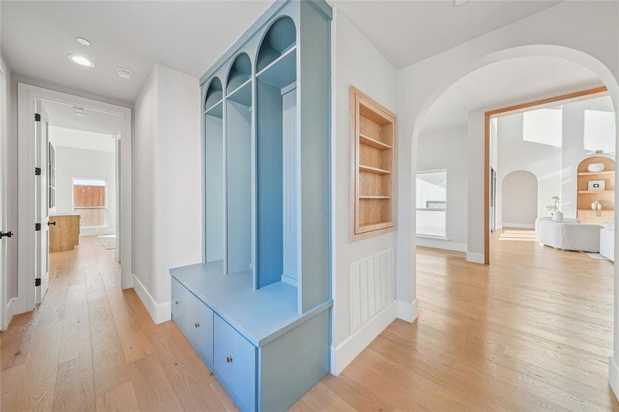 Furnished interior view inside a new home in , Dallas (Image 30). Furnished interior view inside a new home in , Dallas (Image 30).