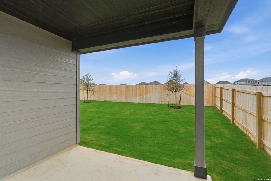 Exterior details and patio area of a home in Davis Ranch, San Antonio (Image 2).
