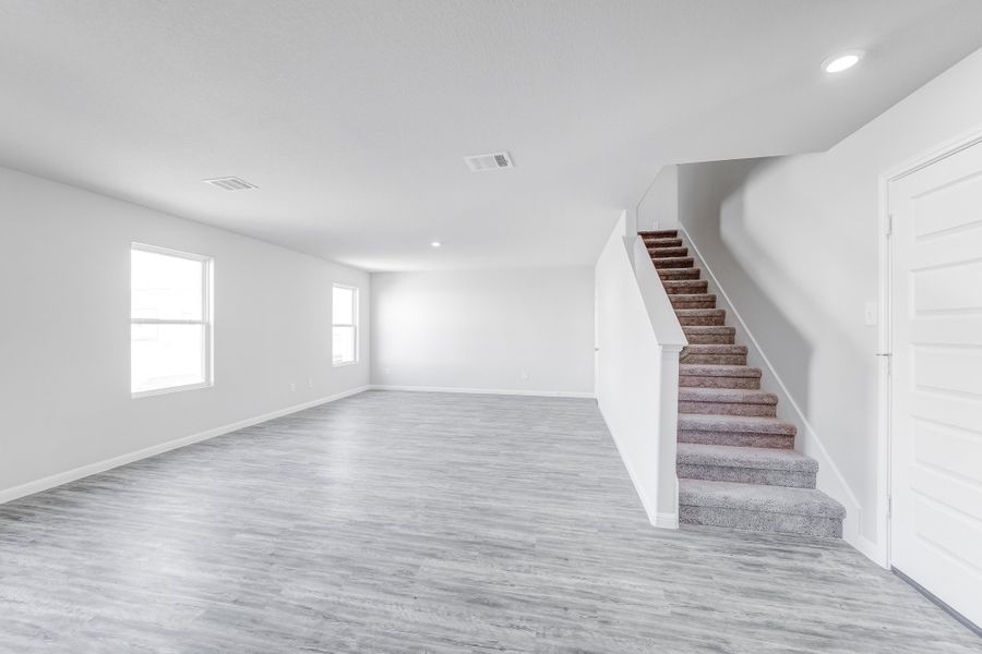 Spacious, unfurnished interior of a new home in Meadows of Chandler, Chandler (Image 18).