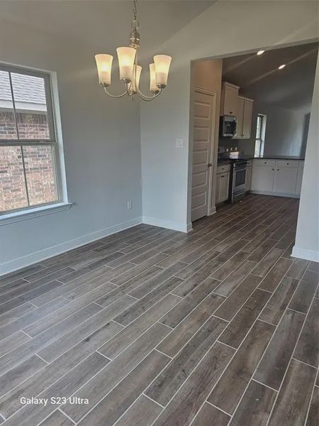 Spacious, unfurnished interior of a new home in Bayou Maison, Dickinson (Image 3). Spacious, unfurnished interior of a new home in Bayou Maison, Dickinson (Image 3).