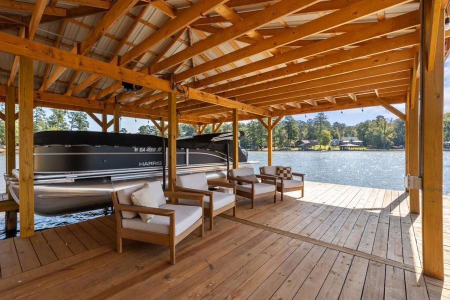 Community amenities in , Monticello (Image 31).