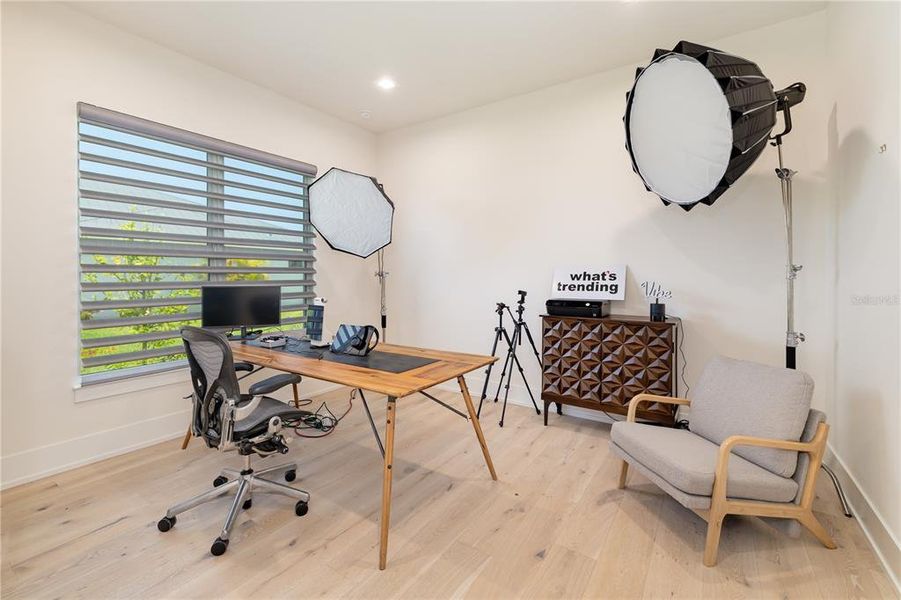 Furnished interior view inside a new home in , Palmetto (Image 48).