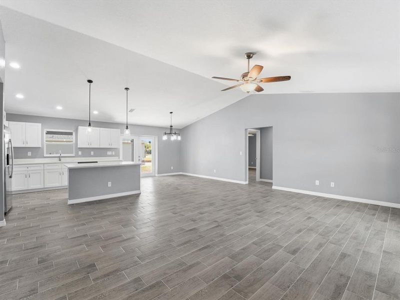 Spacious, unfurnished interior of a new home in , Port Charlotte (Image 28).