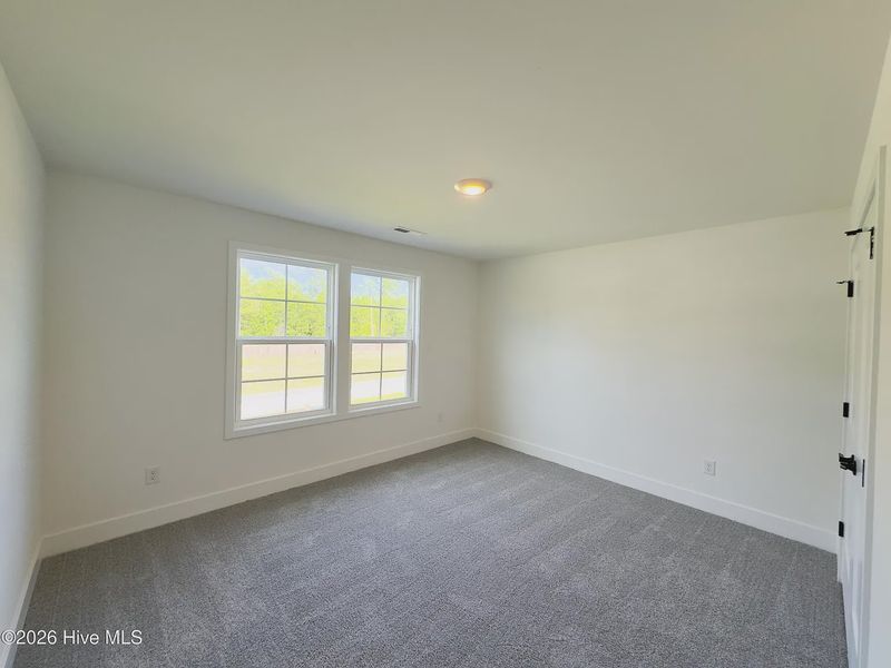 Spacious, unfurnished interior of a new home in Autumn Trail, Bolivia (Image 27).