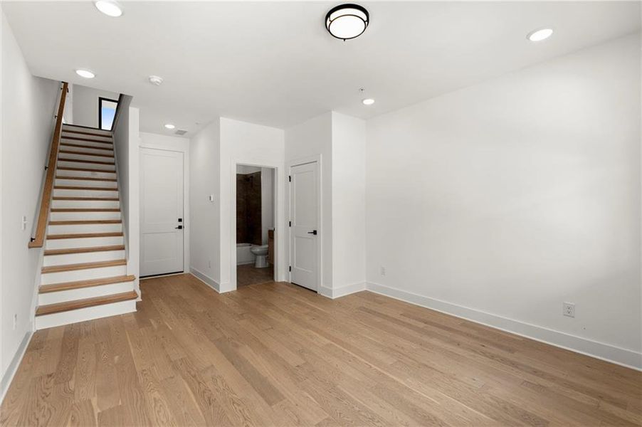 Spacious, unfurnished interior of a new home in The Gathering – Alpharetta, Alpharetta (Image 18). Spacious, unfurnished interior of a new home in The Gathering – Alpharetta, Alpharetta (Image 18).