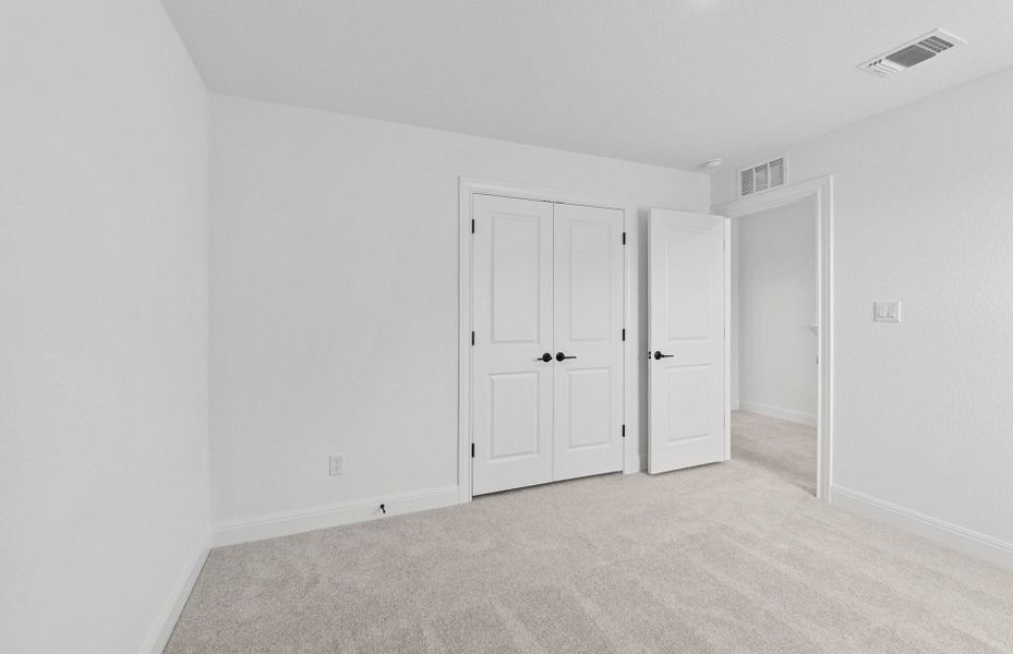 Spacious, unfurnished interior of a new home in Lagos, Manor (Image 36).