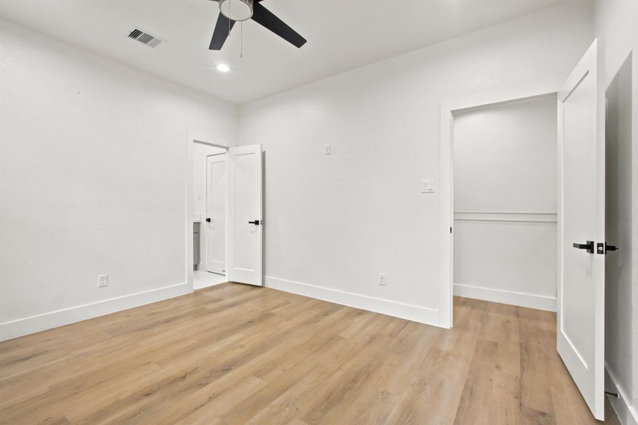 Spacious, unfurnished interior of a new home in , Houston (Image 38). Spacious, unfurnished interior of a new home in , Houston (Image 38).