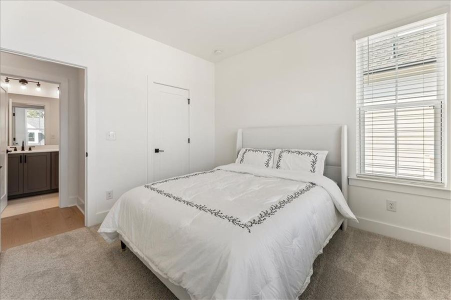 Furnished interior view inside a new home in , Alpharetta (Image 34). Furnished interior view inside a new home in , Alpharetta (Image 34).