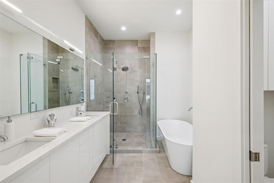 Furnished interior view inside a new home in , Dallas (Image 13).