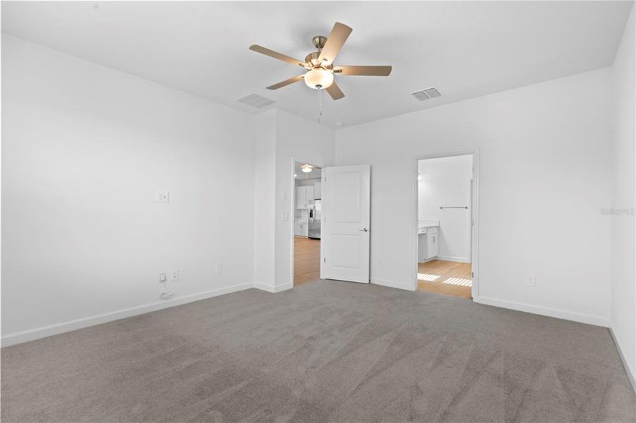 Spacious, unfurnished interior of a new home in , San Antonio (Image 45). Spacious, unfurnished interior of a new home in , San Antonio (Image 45).