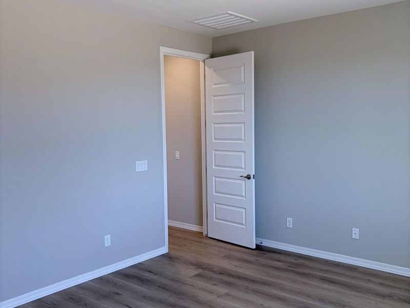 Spacious, unfurnished interior of a new home in North Ridge at Pronghorn Ranch, Prescott Valley (Image 13). Spacious, unfurnished interior of a new home in North Ridge at Pronghorn Ranch, Prescott Valley (Image 13).