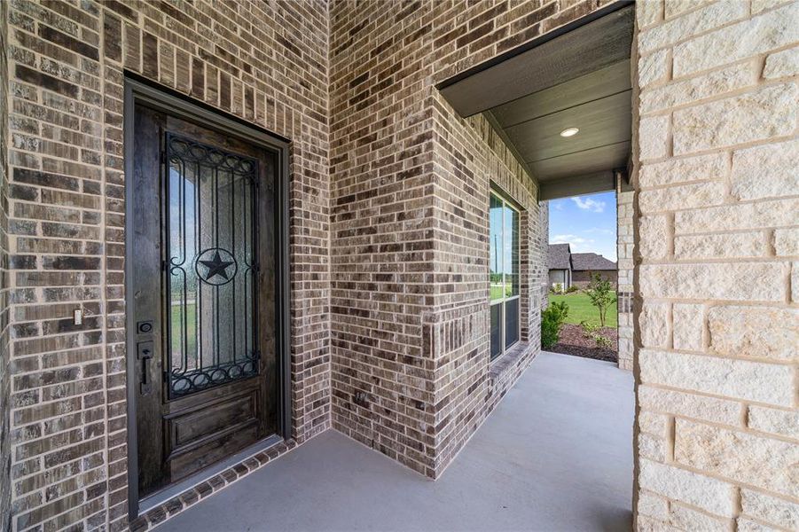 Exterior details and patio area of a home in Eagle Ridge Estates, Weatherford (Image 3). Exterior details and patio area of a home in Eagle Ridge Estates, Weatherford (Image 3).