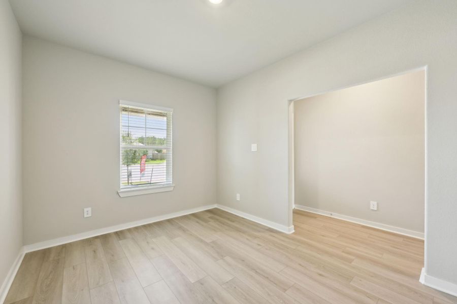 Photo is not of the actual home but is an inspirational photo of builder’s model home and may depict options, furnishings, and/or decorator features that are not included.