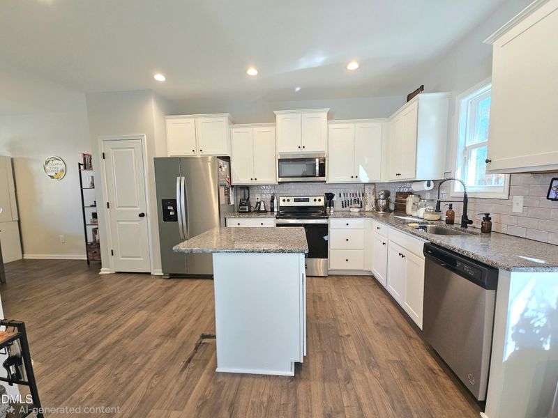 20251110_112548(1) 20251110_112548(1)