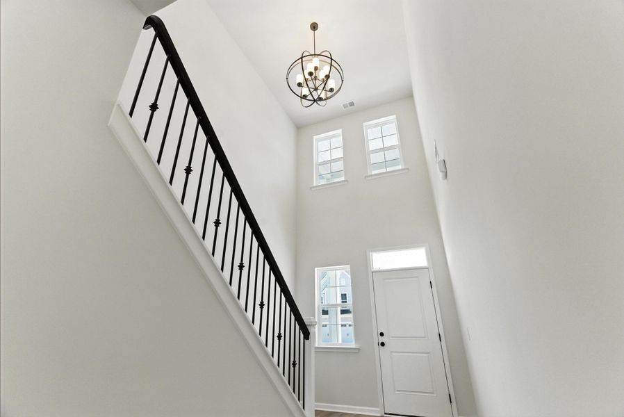 Spacious, unfurnished interior of a new home in , Summerville (Image 19).