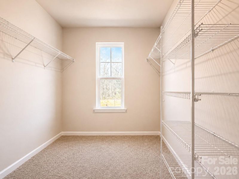 Spacious, unfurnished interior of a new home in , Charlotte (Image 10).