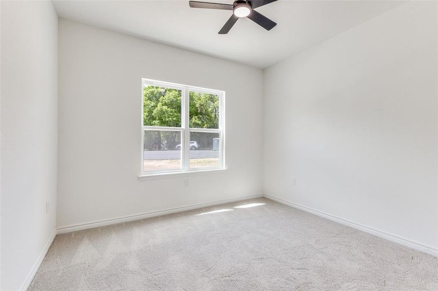 Spacious, unfurnished interior of a new home in , Granbury (Image 14).