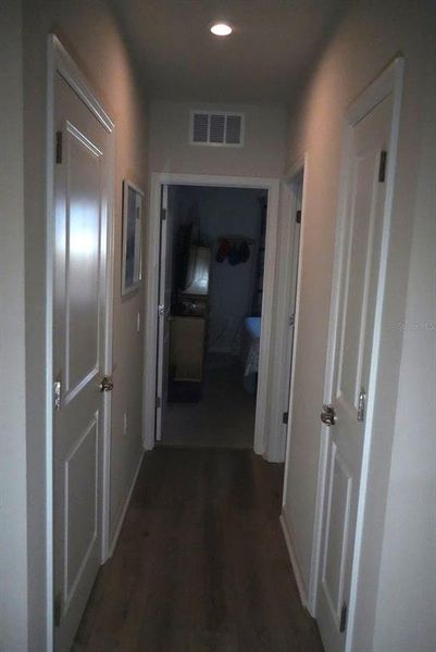 Spacious, unfurnished interior of a new home in , Port Charlotte (Image 26).