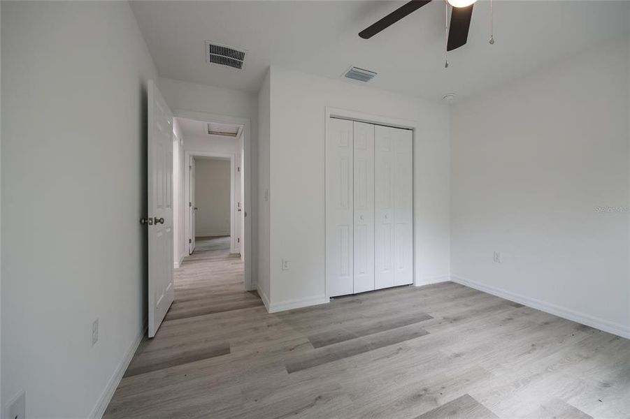 Spacious, unfurnished interior of a new home in , Williston (Image 26).