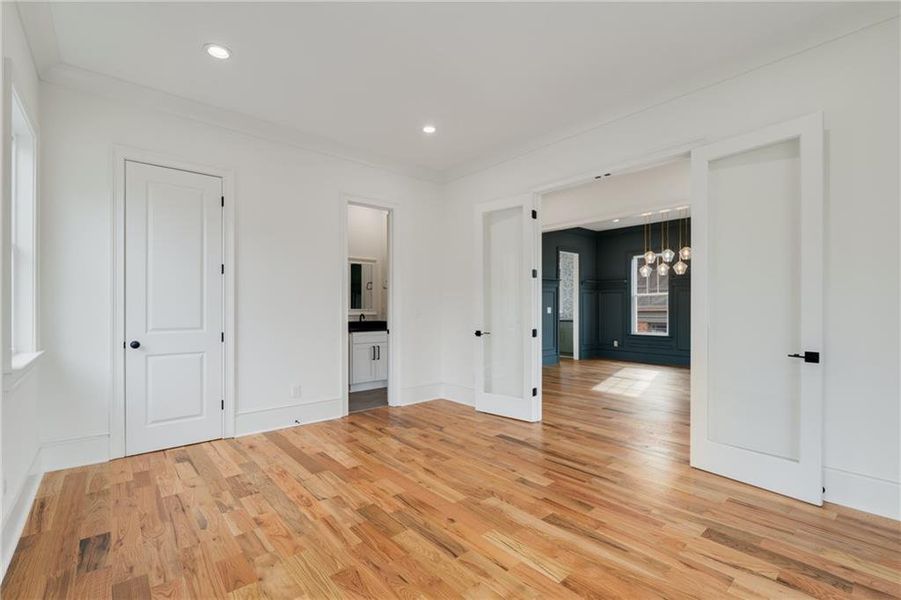 Spacious, unfurnished interior of a new home in , Atlanta (Image 24).