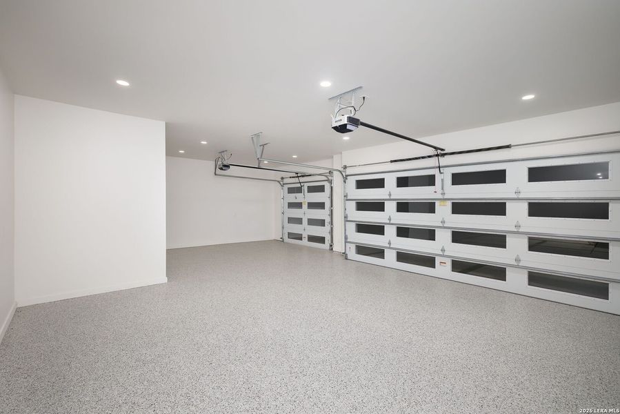 Spacious, unfurnished interior of a new home in , San Antonio (Image 27).