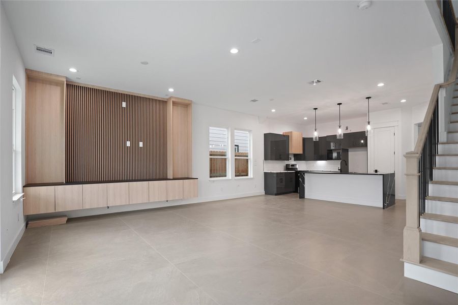 Image 23 of a home in .