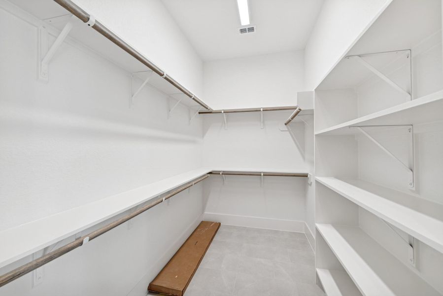 Spacious, unfurnished interior of a new home in Easthaven at Bridgeland Central - Horizon Collection, Cypress (Image 25).