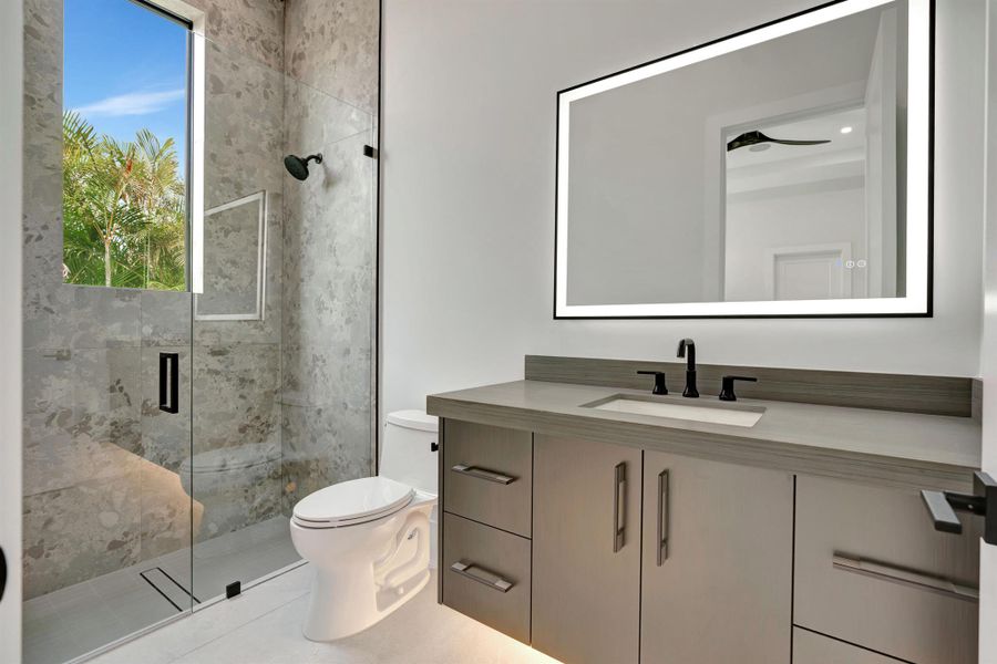 Exterior details and patio area of a home in , Lantana (Image 42).