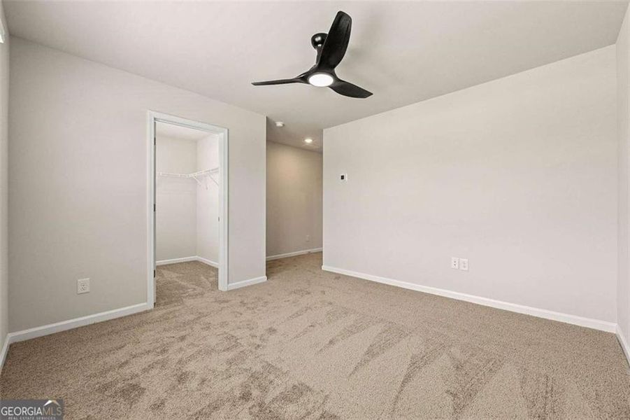Spacious, unfurnished interior of a new home in The Grove At Mundy Mill, Gainesville (Image 10).