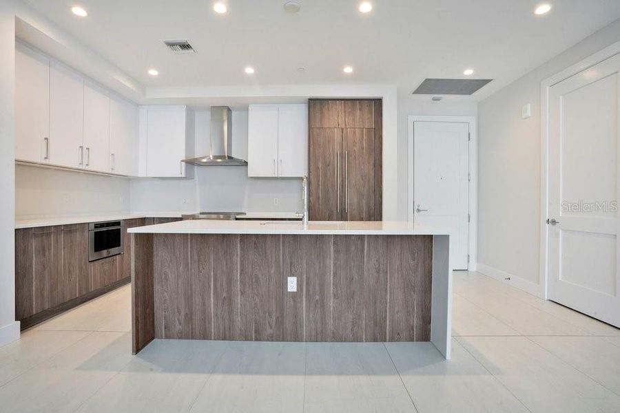 Furnished interior view inside a new home in , St. Petersburg (Image 46).