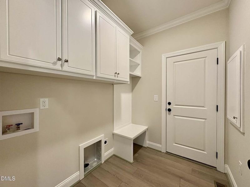 6ddbf18c-d932-44dd-81d6-8090d8213143