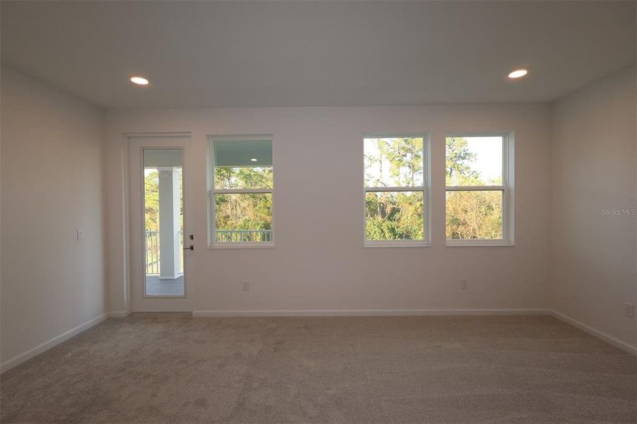 Spacious, unfurnished interior of a new home in Center Lake on the Park, St. Cloud (Image 29).