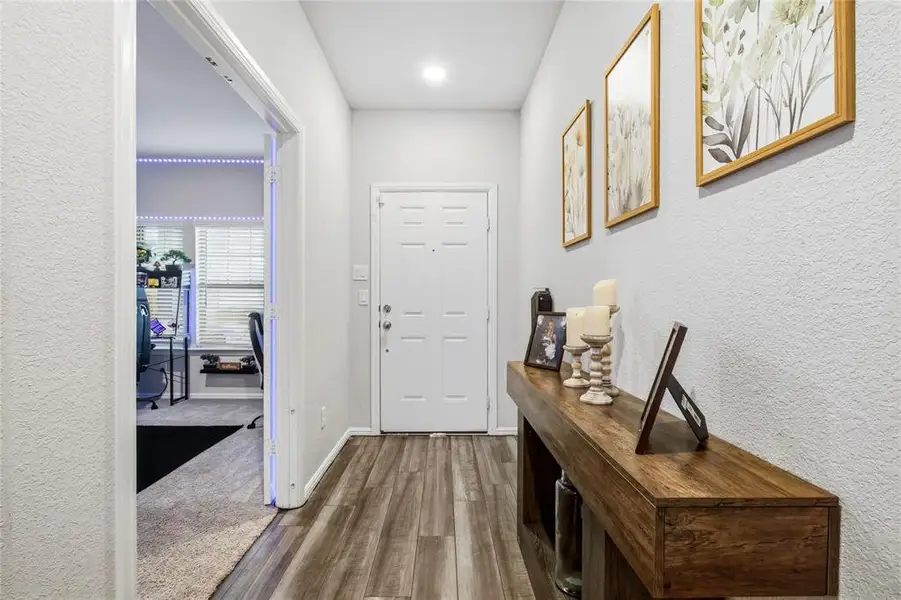 Furnished interior view inside a new home in Forest Park, Princeton (Image 6).