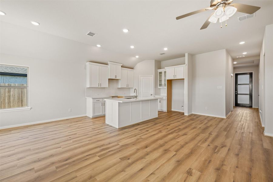 Image 41 of a home in River Ranch.