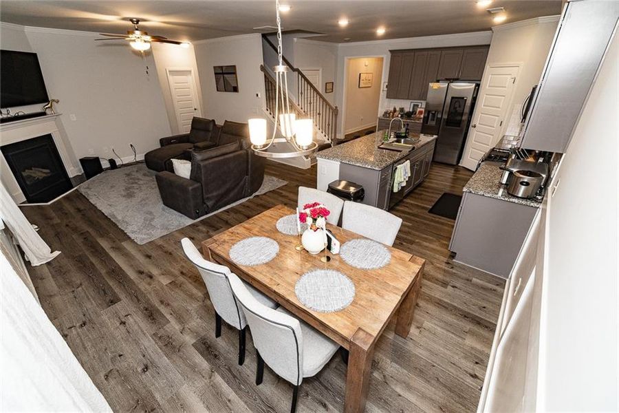Furnished interior view inside a new home in Hellen Valley, Braselton (Image 15).
