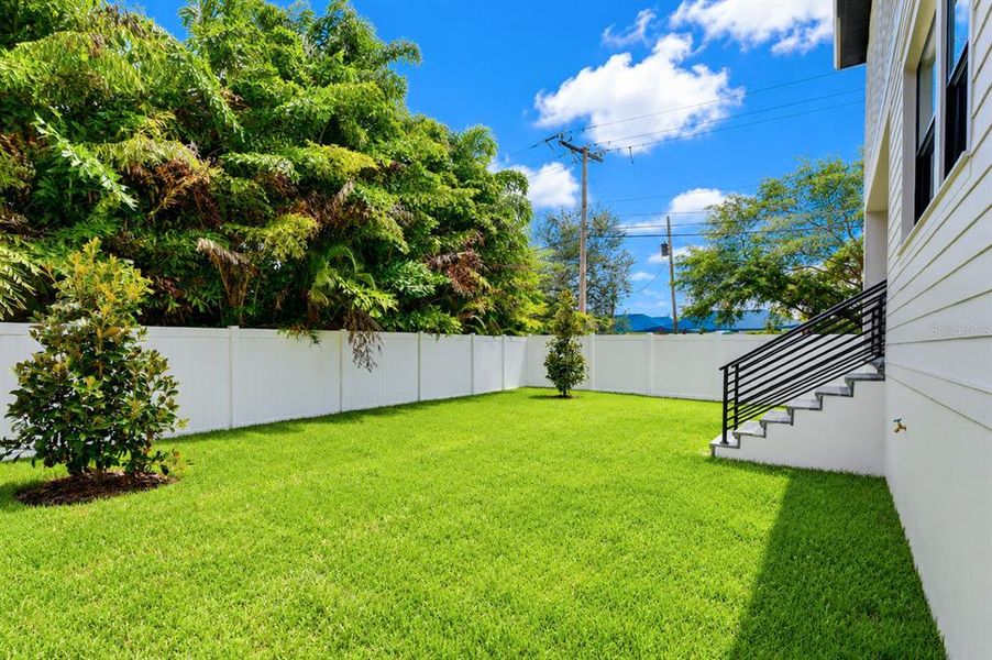 Exterior details and patio area of a home in , Tampa (Image 29).
