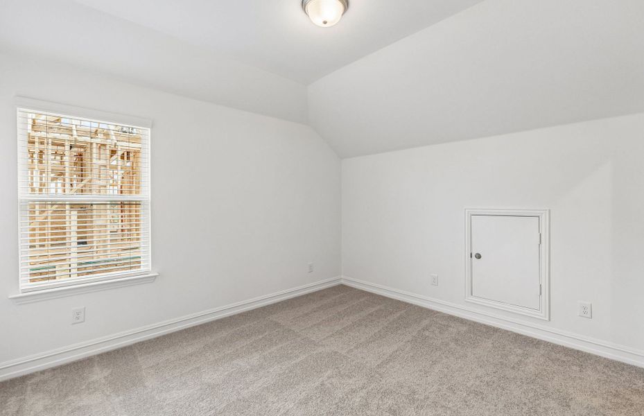 Spacious, unfurnished interior of a new home in Whitewing Trails, Princeton (Image 20).