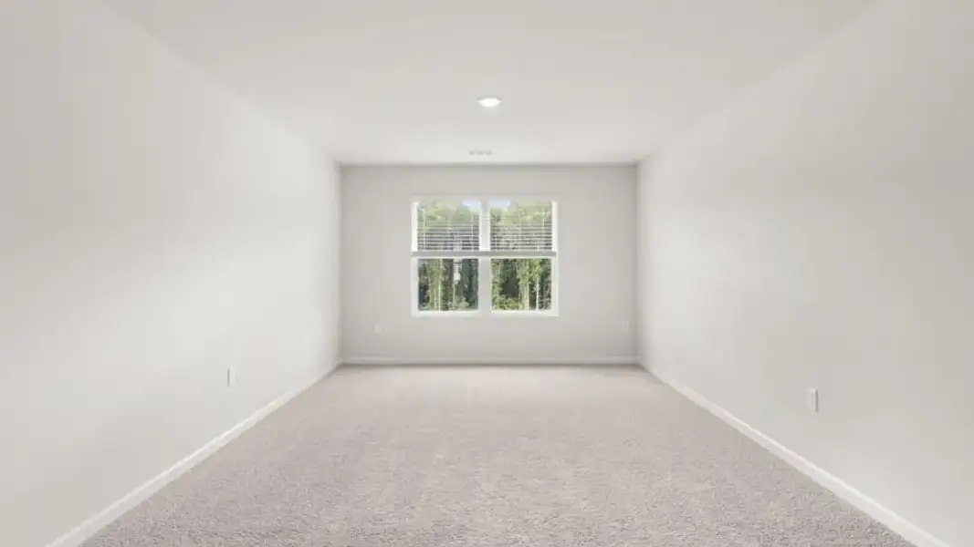 Spacious, unfurnished interior of a new home in Grandview at Lanier, Dawsonville (Image 34).