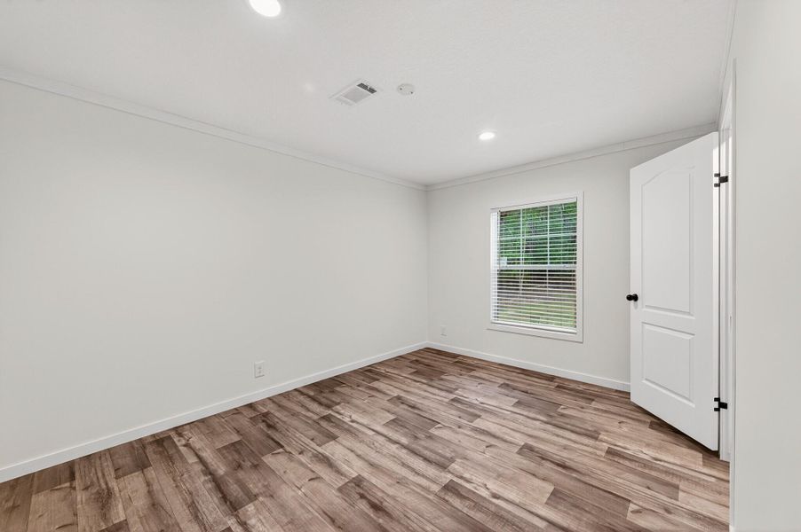 Spacious, unfurnished interior of a new home in , Eutawville (Image 26).