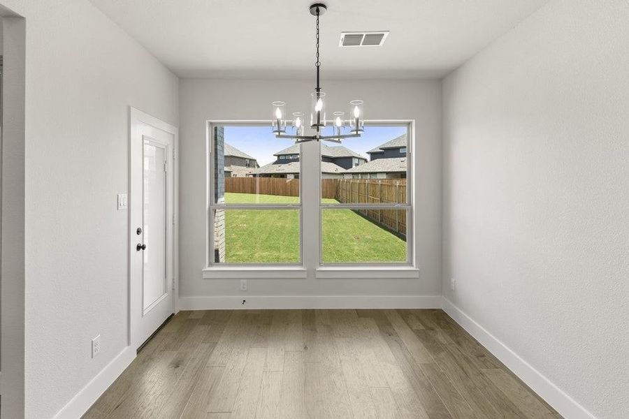 Spacious, unfurnished interior of a new home in Valencia on The Lake, Little Elm (Image 10).